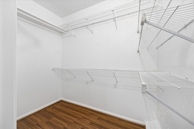 Photo - 2100 Tanglewilde St Unit 286