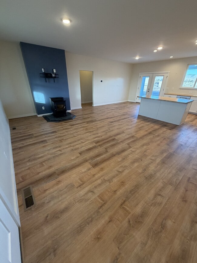 Photo - 4280 NE Alexander Way