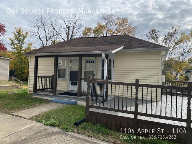 1104 Apple St Unit 1104