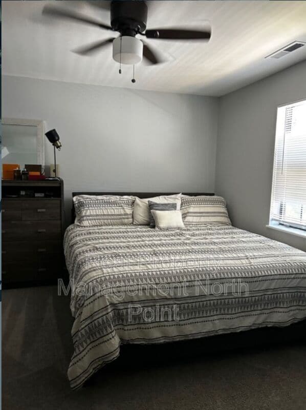 Photo - 515 Lynch Ave NW