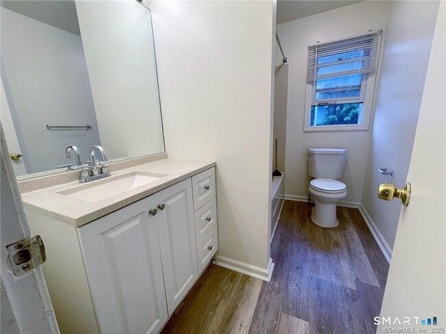 Photo - 663 Newhall St Unidad 10