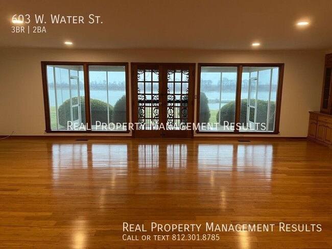 Photo - 603 W Water St