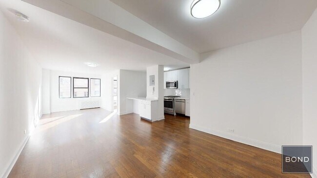 Photo - 20 Beekman Pl Apartment Unit 5C
