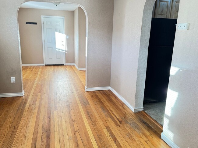 Photo - 2 BEDROOM, 1 BATHROOM SINGLE FAMILY HOME CLOSE TO DOWNTOWN CHEYENNE