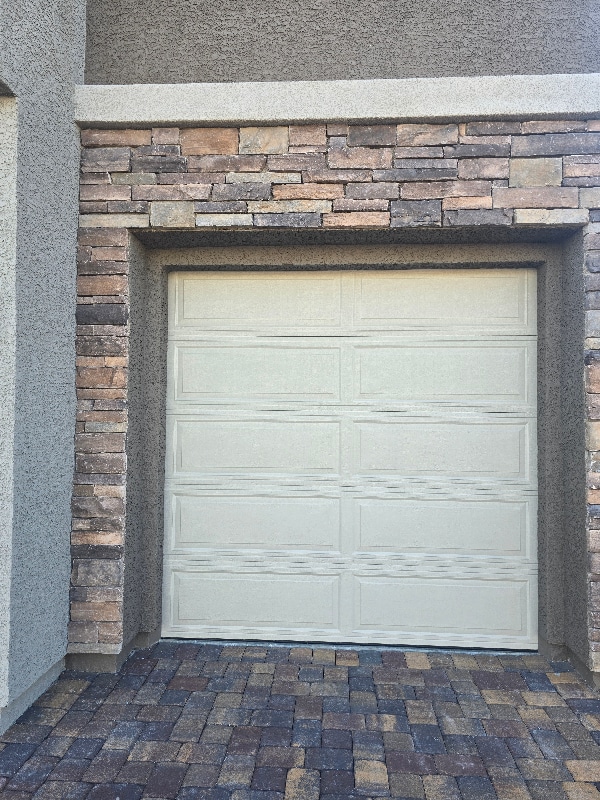 Photo - 504 Dante Villa St