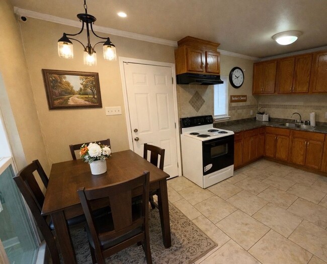 Photo - 12246 Palmyra Dr