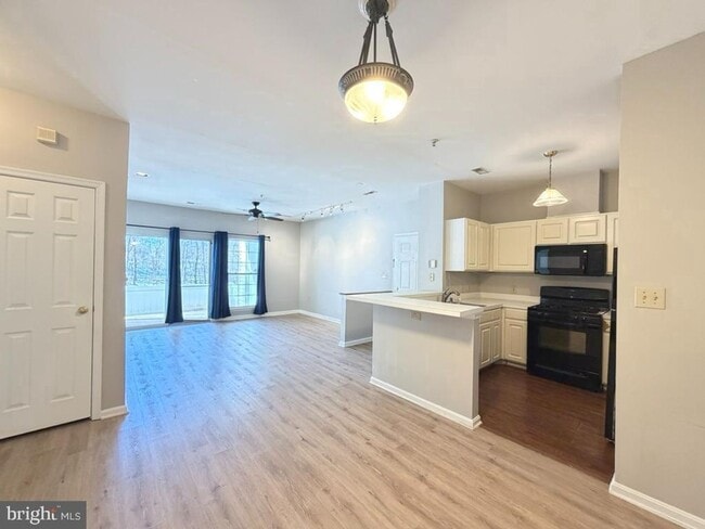 Photo - Beautiful 2bd 1bth private patio-level condo in New Town with a peaceful wooded view!