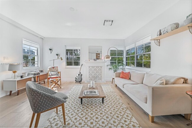 Photo - 1457 Meridian Ave Unidad 201