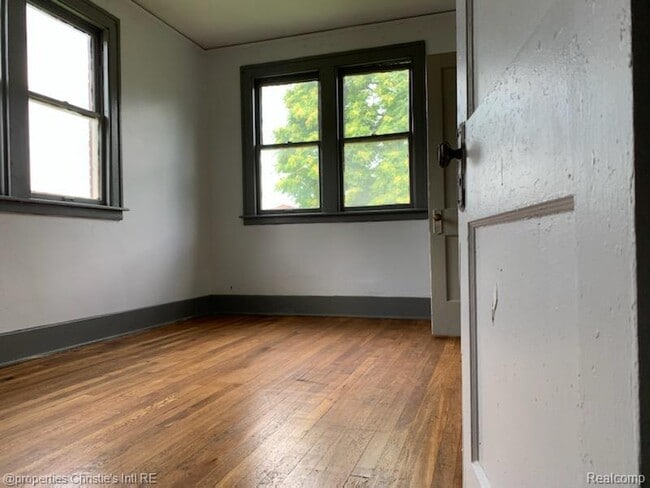 Photo - 2286 W Philadelphia St