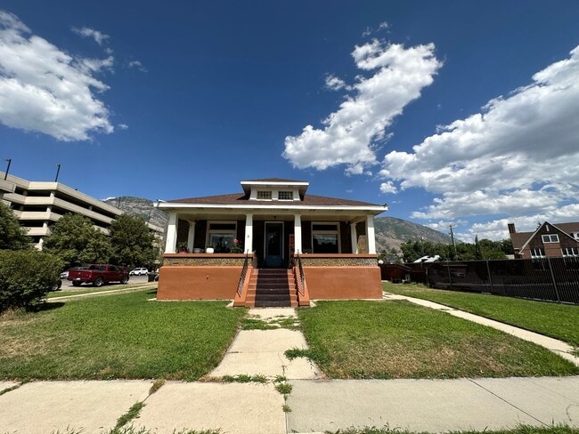 Building Photo - Provo City Center - 1 Bedroom Apartment