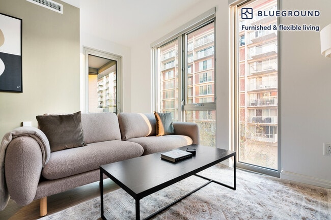 Building Photo - 600 4th St SW