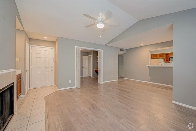 Building Photo - 14600 Fonmeadow Dr Unit 201 Rental