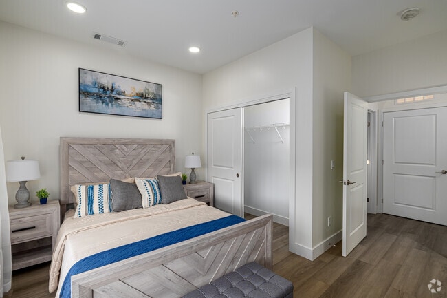 1BR, 2BA With Den - 1,015SF - Bedroom