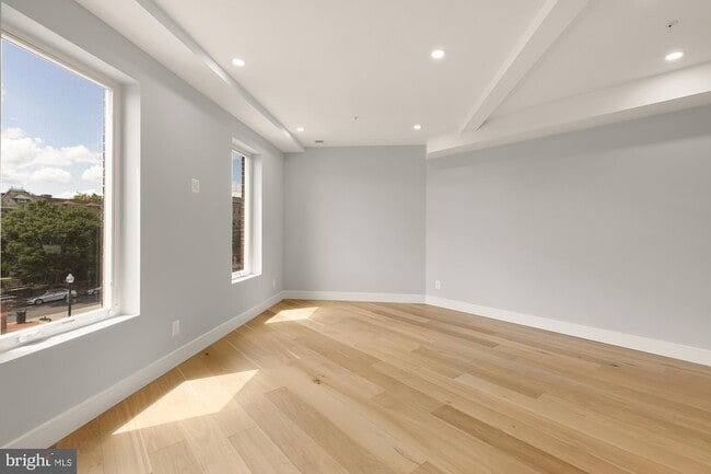 Photo - 3215 Mt Pleasant St NW Unit 202