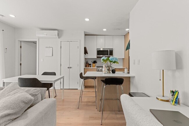 Photo - 11-A Parker Hill Ave Unidad 11