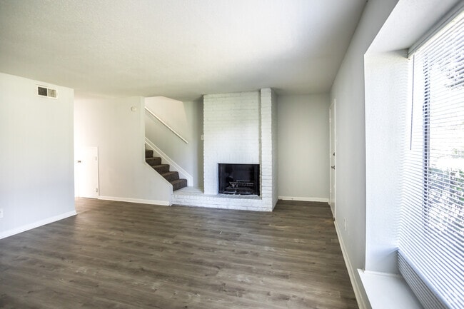 2 BR, 2,5 BA - 1452SF