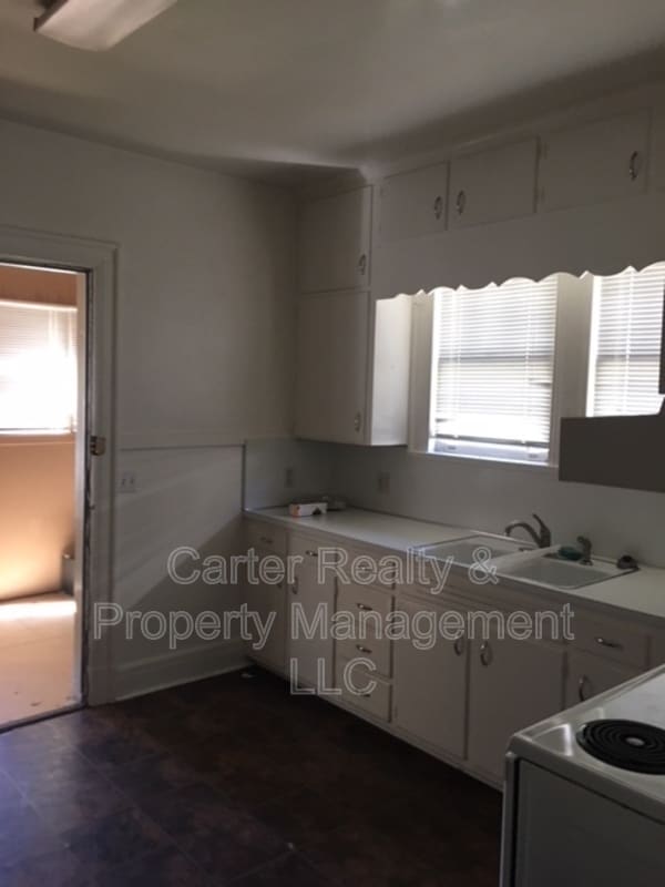 Photo - 3707 Whitland Ave