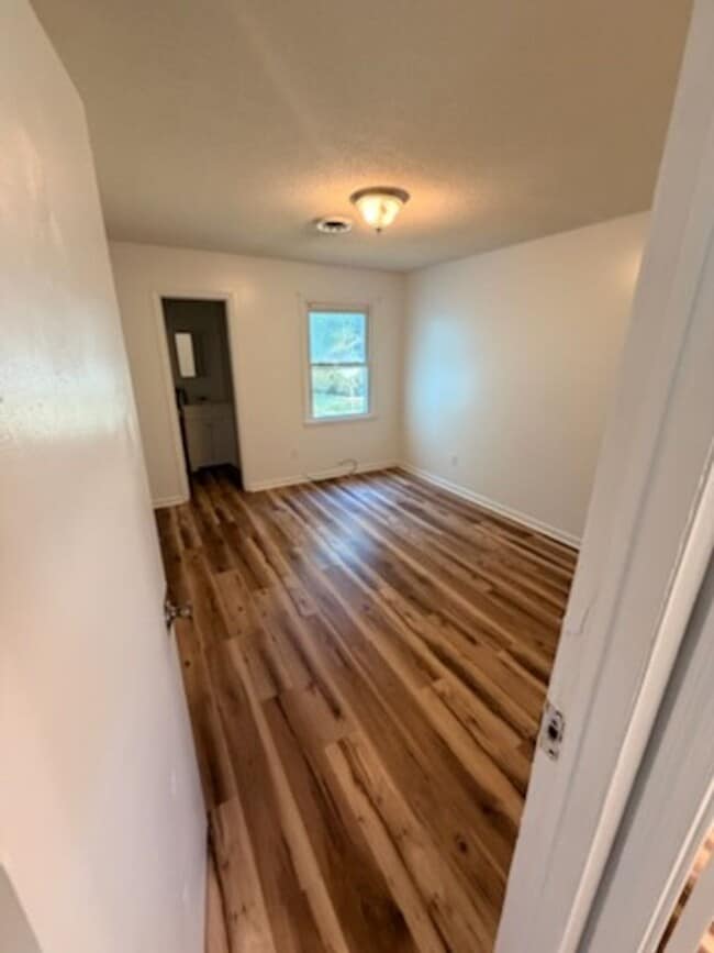 Photo - Freshly updated 2 bedroom 2 bath