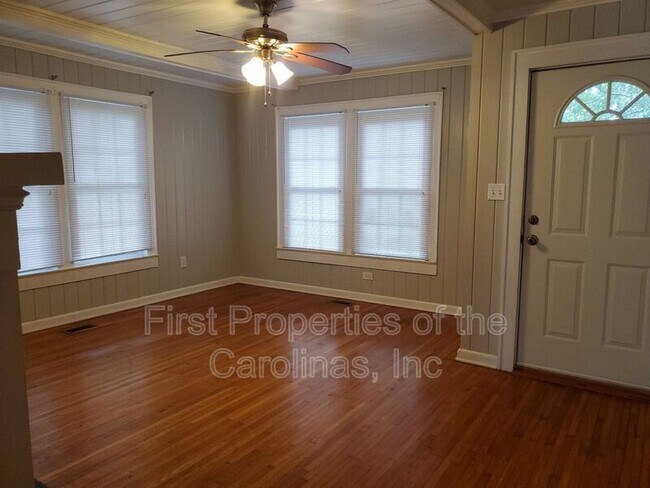 Photo - 1506 Wayside Dr