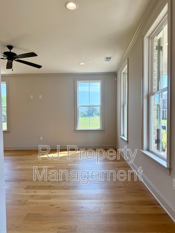 Photo - 924 Aldwick Dr