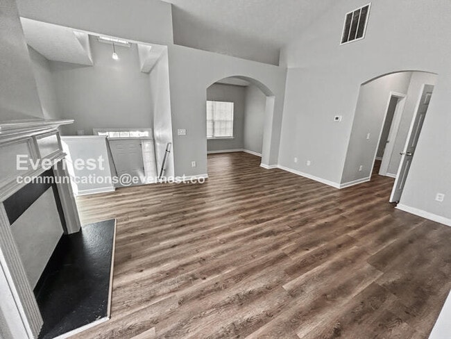 Photo - 4095 Robin Cir