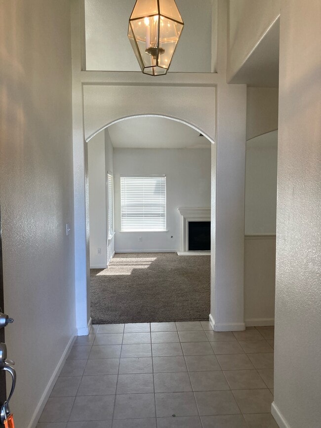 Photo - 1575 Tulip St