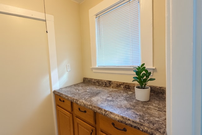 Photo - 183 Willis Ave