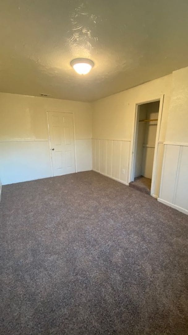 Photo - 2120 Jane St