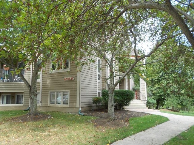 Building Photo - 4982 Dorsey Hall Dr Unit C4