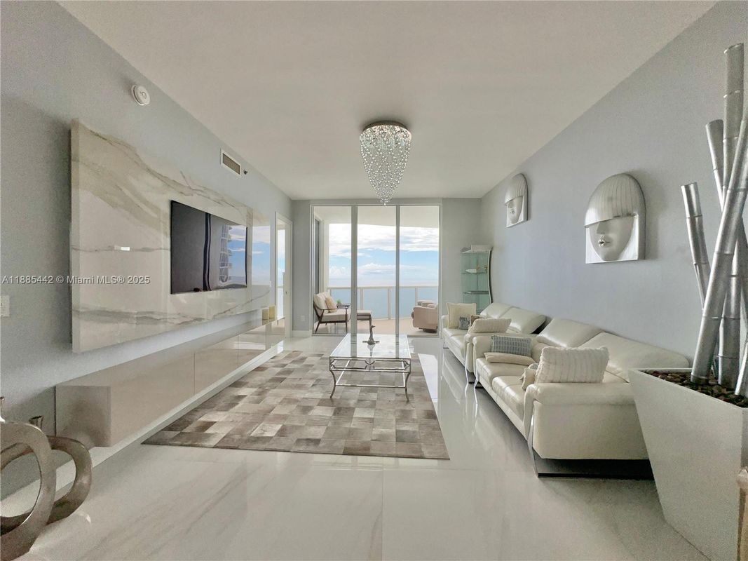 Photo - 15901 Collins Ave