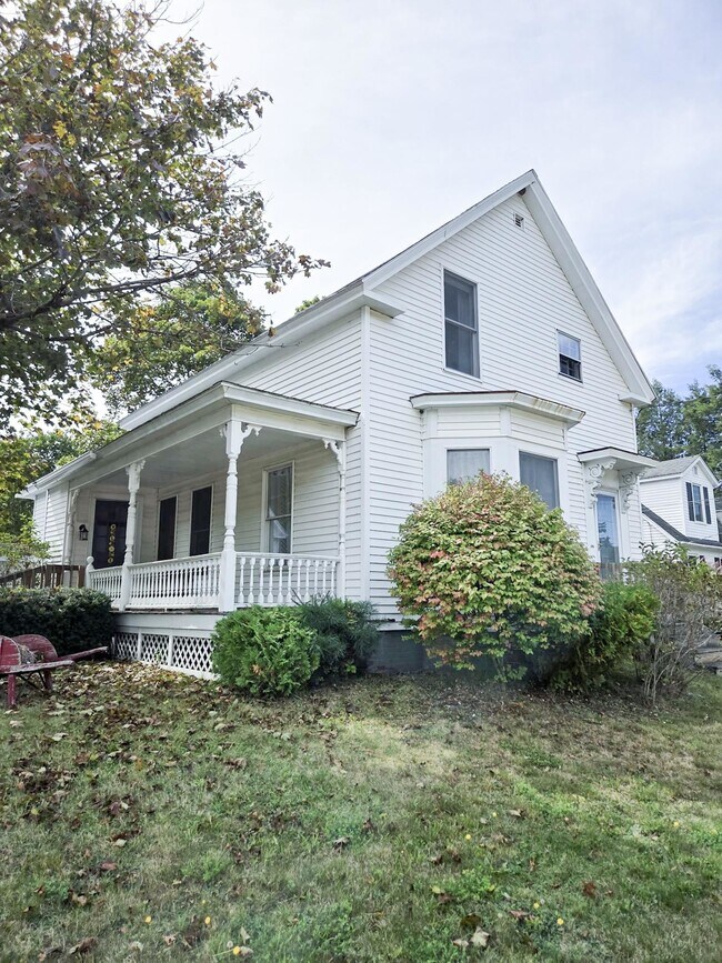 195 S Main St