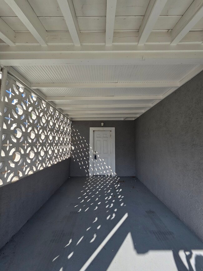 Photo - 341 NW 55th St