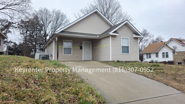 Photo - 4 Bedroom 2 Bath