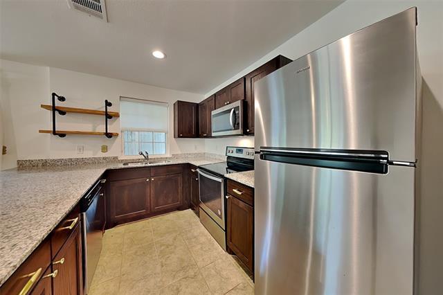 Photo - 3321 Rutz St