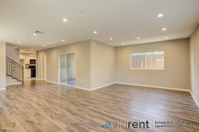 Photo - 3 br, 3.5 bath Condo - 2828 Crescent Way, ...