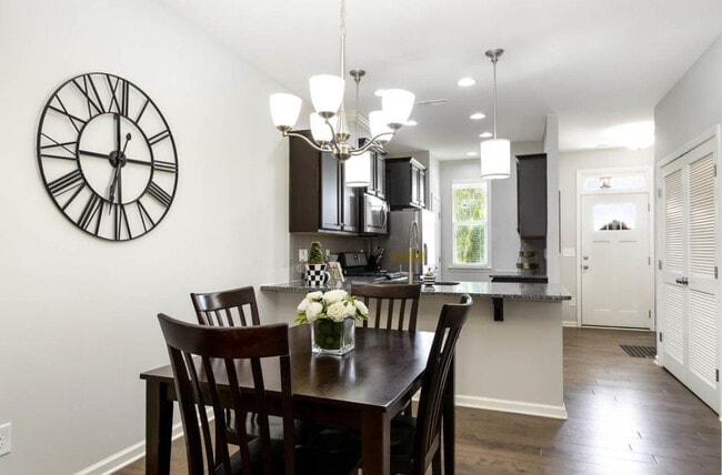 Photo - 206 Churment Ct