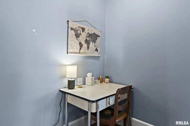 Photo - 1039 Osburn Ave