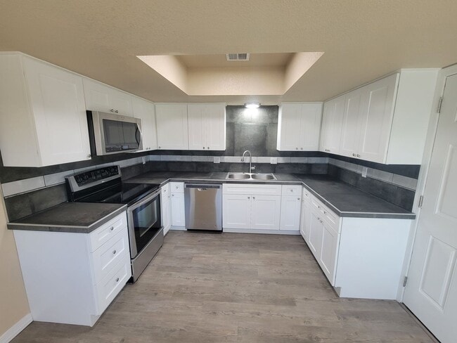 2975 Aladdin Dr Unit 1