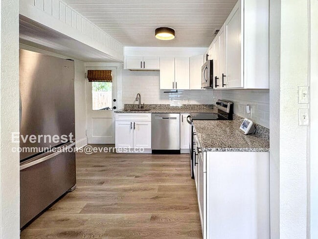 Photo - 2004 E Ellicott St