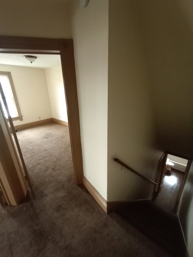 Photo - 825 Tremont Ave SW Unidad A