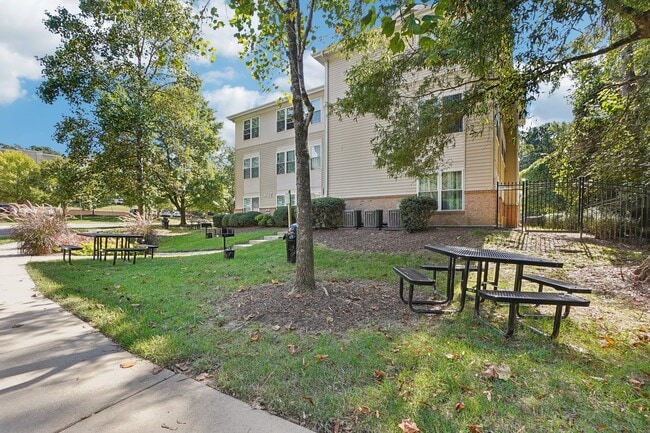 Poplar Manor