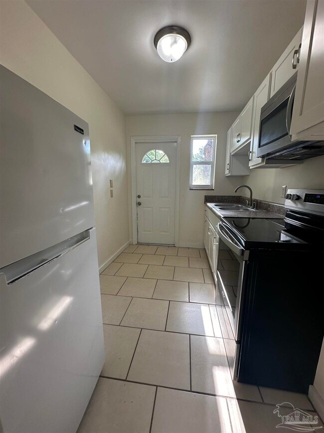 Photo - 120 Holmes Dr