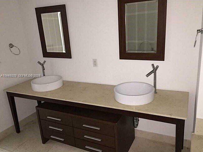 Photo - 475 Brickell Ave Unit 2212