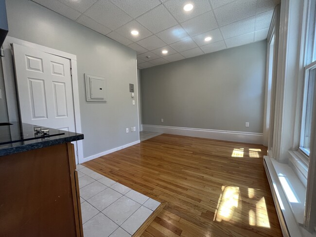 Photo - 70 Pinckney St