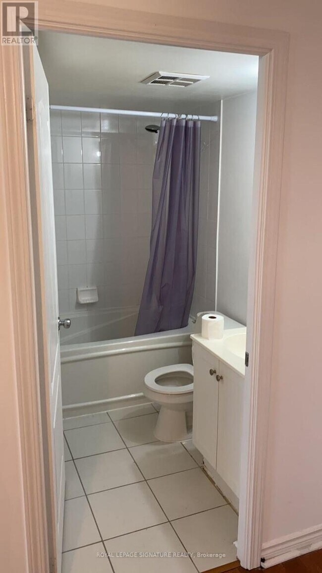 Photo - 2 Rean Dr Unit 1114