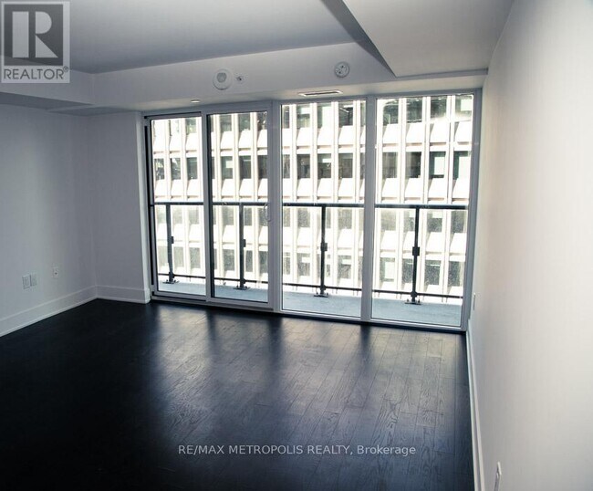 Photo - 955 Bay St. Unité 1711