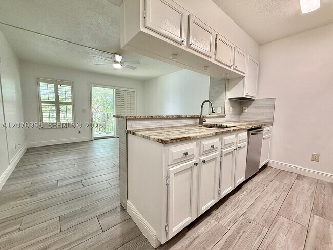 Photo - 277 Cypress Point Dr Unit 277
