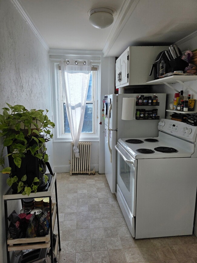 Photo - 37 Court St Unit 2