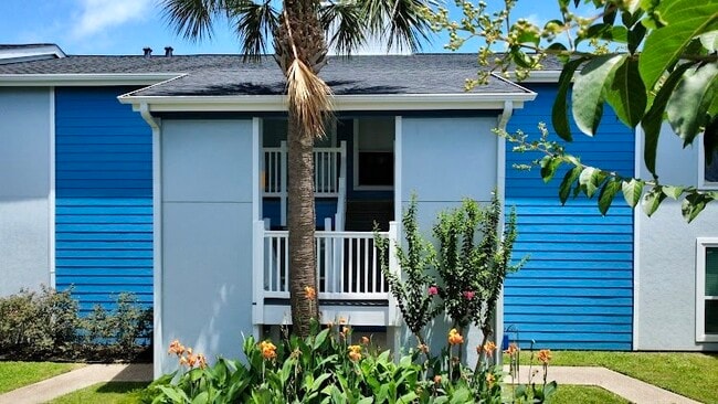 Building Photo - 3506 Cove View Blvd Unit 1506