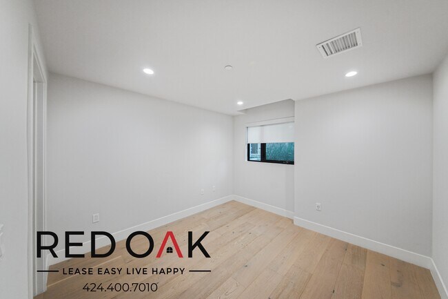 Photo - Stunning Two Bedroom with an Expansive Bal... Unidad 206